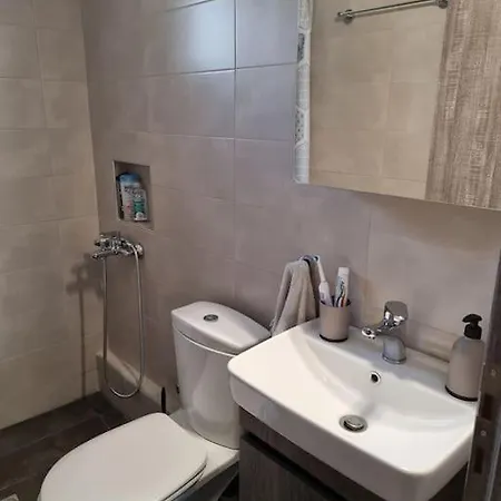 Σύγχρονο σπίτι στο χωριό Prázdninový dům Lianokladhion