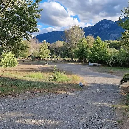 Σύγχρονο σπίτι στο χωριό * Lianokladhion