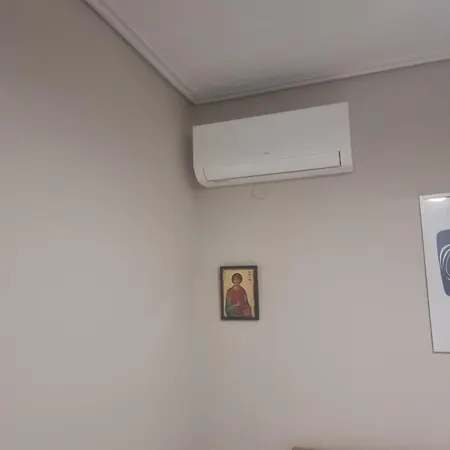 σύγχρονο σπίτι στο χωριό *